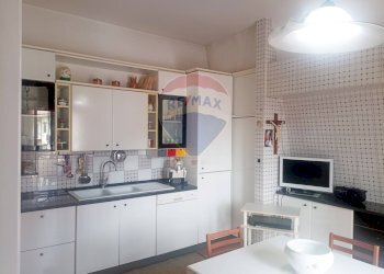 Cucina - Appartamento Via Dei Gigli
 
1, Lagonegro - foto 7