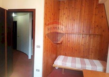 Camera / camera da letto - Appartamento Via Dei Gigli
 
1, Lagonegro - foto 14