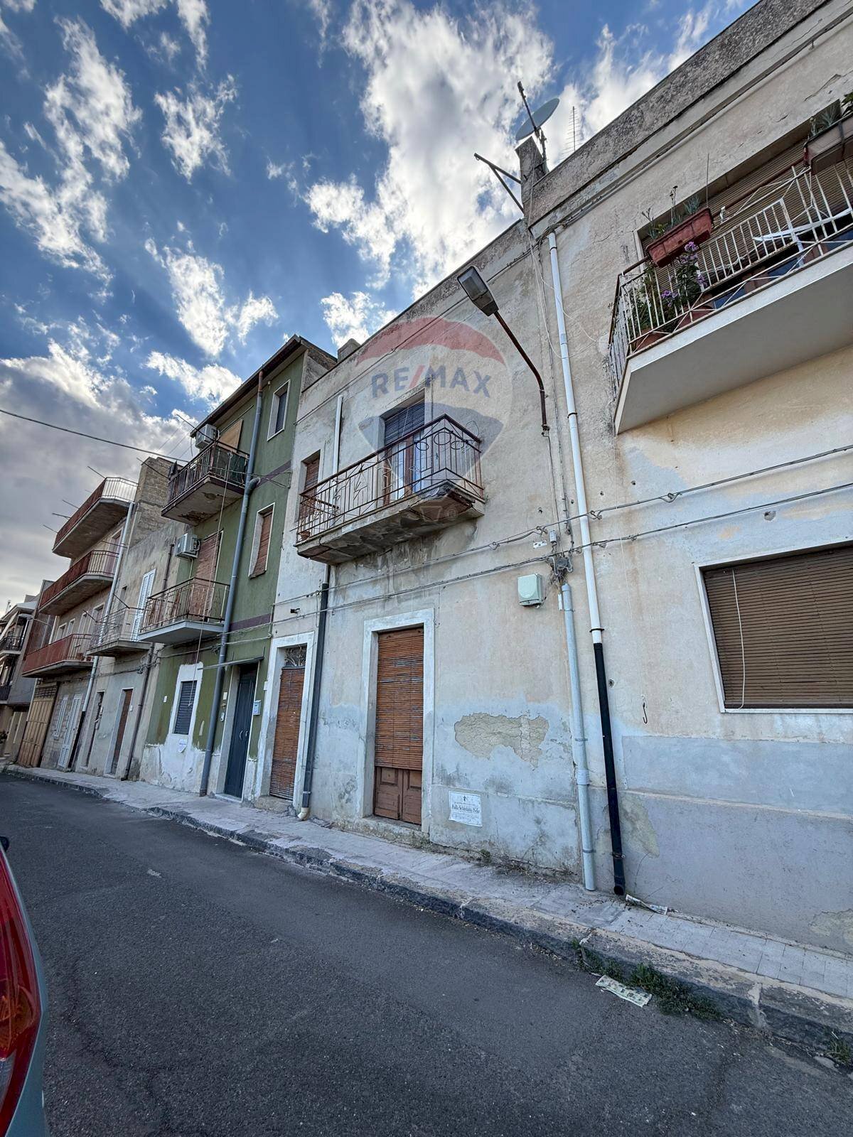 Edificio all\'aperto - Semi-detached house via platone
 
18, Grammichele - photo 1