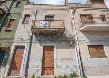 Edificio all\'aperto - Casa semi indipendente via platone
 
18, Grammichele - foto 19