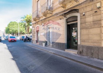 Edificio all\'aperto - Shop Via Monsignore Ventimiglia
 
284, Catania - photo 1