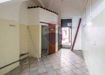 Stanza vuota - Shop Via Monsignore Ventimiglia
 
284, Catania - photo 5