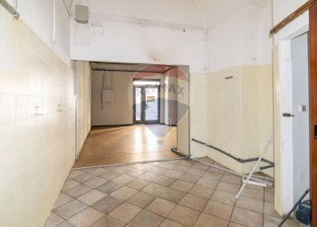 Stanza vuota - Shop Via Monsignore Ventimiglia
 
284, Catania - photo 8