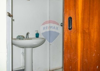 Bagno - Shop Via Monsignore Ventimiglia
 
284, Catania - photo 9