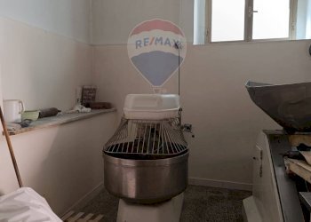 Bagno - Commercial Premises VIA GIUSTI
 
137, Ramacca - photo 7