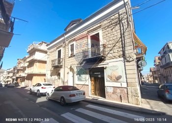 Edificio all\'aperto - Commercial Premises VIA GIUSTI
 
137, Ramacca - photo 26