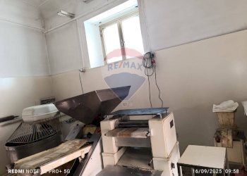 Bagno - Commercial Premises VIA GIUSTI
 
137, Ramacca - photo 11