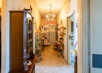 Hall / corridoio - Quadrilocale Via Zia Lisa
 
32, Catania - foto 9