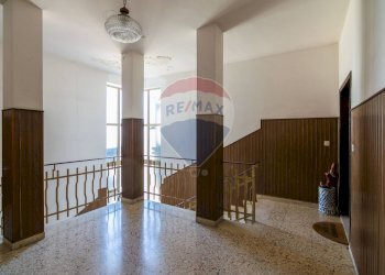 Ricezione / Lobby - Quadrilocale Via Zia Lisa
 
32, Catania - foto 12