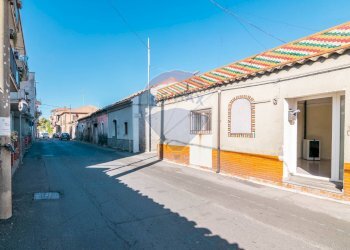 Edificio all\'aperto - Independent house Via Guglielmo Marconi
 
42, Tremestieri Etneo - photo 14