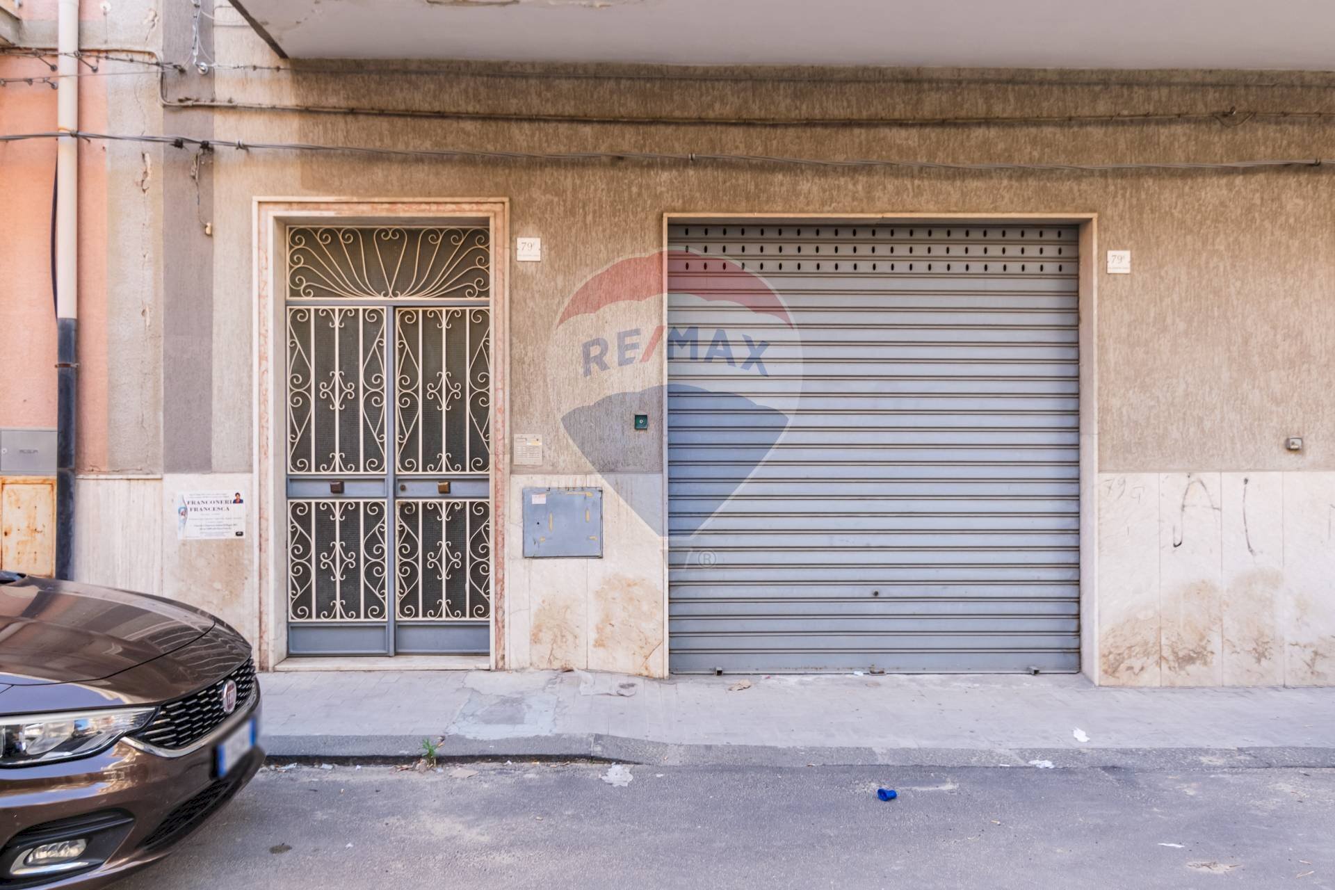 Ingresso lato strada - Box Via Giovanni Verga
 
79G, Lentini - photo 1