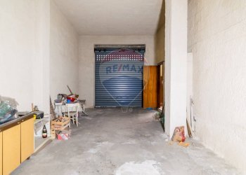 Interno box - Box Via Giovanni Verga
 
79G, Lentini - foto 4