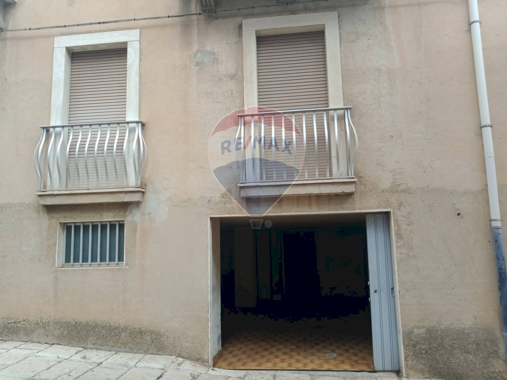 Edificio all\'aperto - Box Via g.b. odierna
121, Ragusa - foto 2