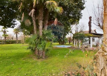 Giardino - Villa Via Cascina Casotti
 
22, Cava Manara - foto 1