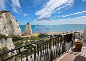 Balcone - Appartamento Lungomare Enrico Mattei
 
22, Vieste - foto 1