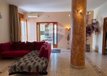 Soggiorno - Appartamento Lungomare Enrico Mattei
 
22, Vieste - foto 2