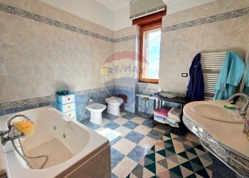 Bagno - Appartamento Lungomare Enrico Mattei
 
22, Vieste - foto 19