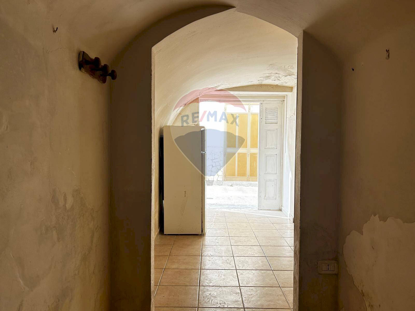 Hall / corridoio - Monolocale Via Fontana
114, Vieste - foto 3