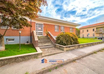 Four-room apartment Manta - photo 1