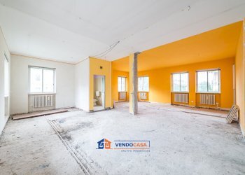 Four-room apartment Manta - photo 10