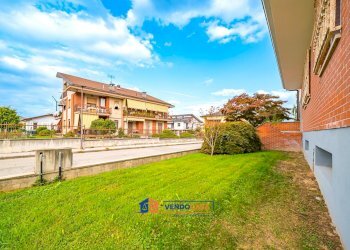 Four-room apartment Manta - photo 12