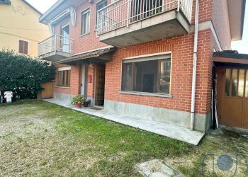 Facciata - Casa semi indipendente Via Roma, Arignano - foto 18