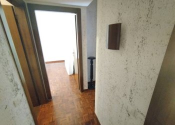 Corridoio - Trilocale viale Lazio, 24, Milano - foto 12