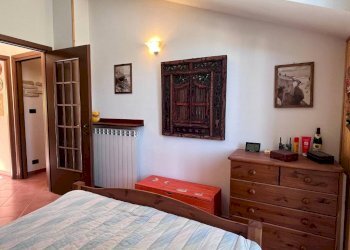 Camera da letto - Bilocale via Papa Giovanni XXIII, 5, Oulx - foto 32