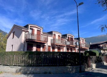 Facciata - Bilocale via Papa Giovanni XXIII, 5, Oulx - foto 43