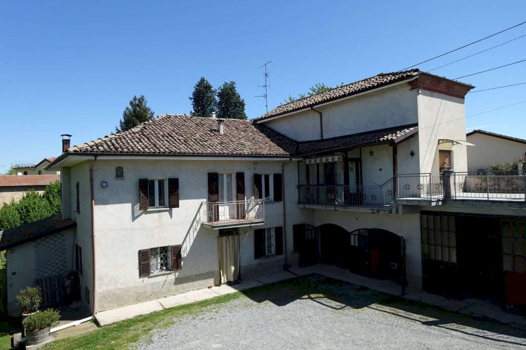 Facciata - Rustico Frazione Bruciati, Calamandrana - foto 1