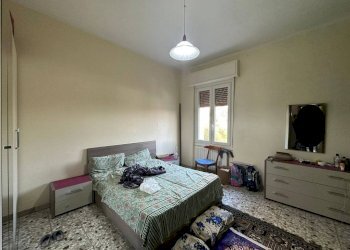 Camera da letto - Three-room apartment via Giuseppe Mazzini, 6, Albizzate - photo 9