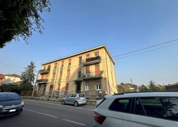 Facciata - Three-room apartment via Giuseppe Mazzini, 6, Albizzate - photo 18