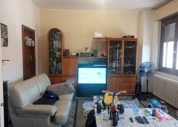 Salone - Quadrilocale via Verbano, 21, Casorate Sempione - foto 10