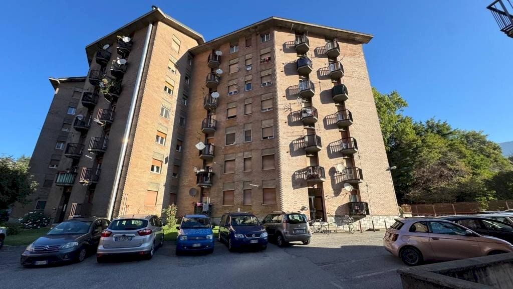 Facciata - Bilocale corso Ivrea, Aosta - foto 1