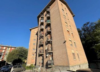 Facciata - Bilocale corso Ivrea, Aosta - foto 2