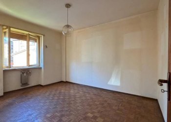 Camera da letto - Bilocale corso Ivrea, Aosta - foto 8