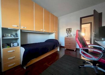 Camera da letto - Trilocale via Susa, 19/d, Carmagnola - foto 26