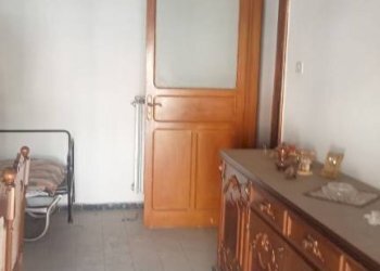 Stanza arredata - Villa via Ettore Riola, San Giorgio del Sannio - foto 40