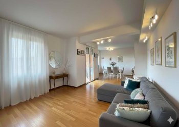 Salone - Quadrilocale via Luciano Zuccoli, 18, Monza - foto 1