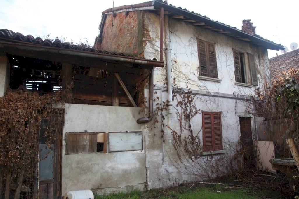 Facciata - Casa indipendente via Camillo Benso di Cavour, Rosate - foto 2