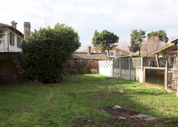 Terreno - Casa indipendente via Camillo Benso di Cavour, Rosate - foto 8