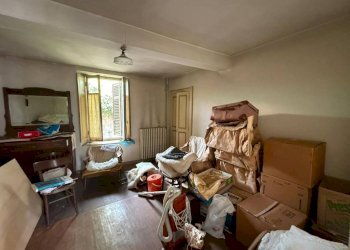 Camera da letto - Casa indipendente piazza Vincenzo Delleani, 2, Pollone - foto 12