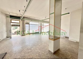 Interno non residenziale - Negozio via Alessandro Noli, Bergamo - foto 2