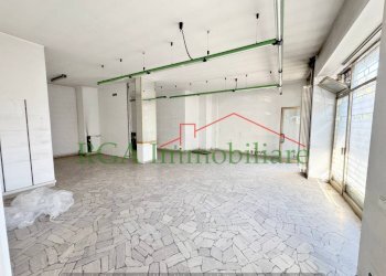 Interno non residenziale - Negozio via Alessandro Noli, Bergamo - foto 5