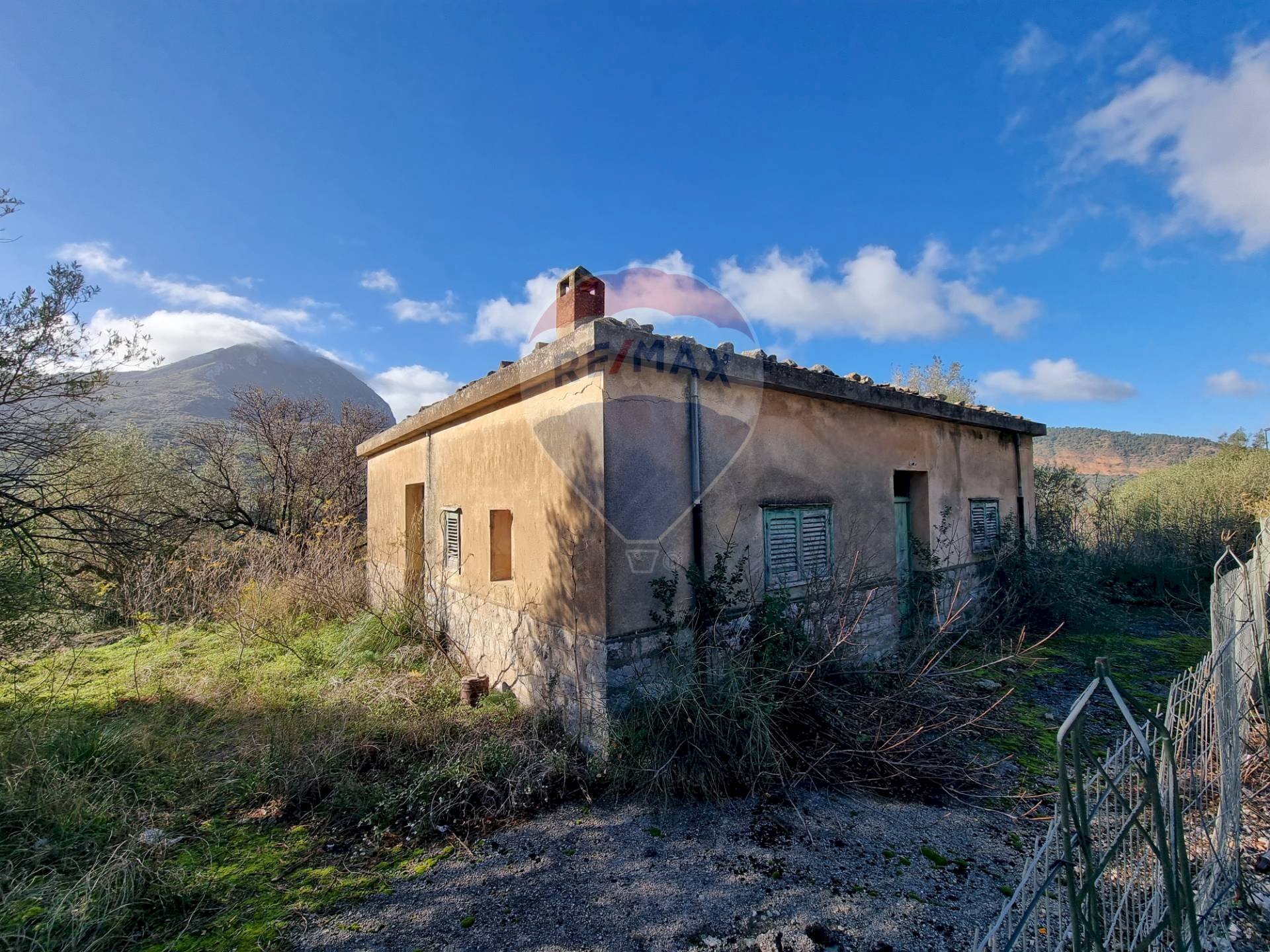 Casa all\'aperto - Villa STRADA STATALE 643 SP 24
 
SNC, Scillato - foto 1