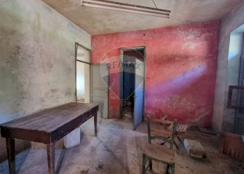 Sala da pranzo - Villa STRADA STATALE 643 SP 24
 
SNC, Scillato - foto 8