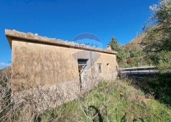 Casa all\'aperto - Villa STRADA STATALE 643 SP 24
 
SNC, Scillato - foto 17