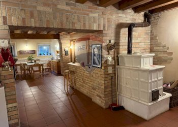 Sala da pranzo - Villa Loc. San Lorenzo
 
Snc, Valvasone Arzene - photo 24