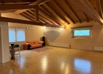 Stanza vuota - Villa Loc. San Lorenzo
 
Snc, Valvasone Arzene - photo 49