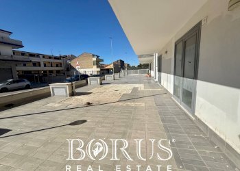 Foto 26 - Commercial Premises VIA FIRENZE, Santa Maria Capua Vetere - photo 26